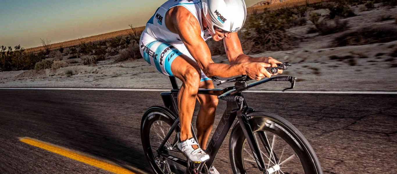 Η εξήγηση πίσω από τα παραμορφωμένα πόδια του ποδηλάτη Γιάνεζ Μπράικοβιτς (φωτό)